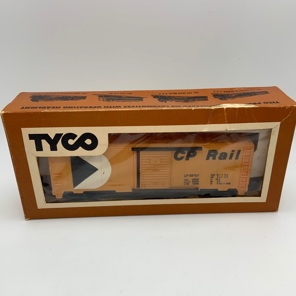 Vintage Tyco CP Rail Freight Train CP 56767 Box Car HO Scale Model Train w/ Box
